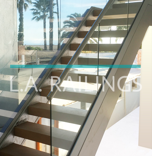 Santa Monica - Residential - A U-Channel installation by LA Railings