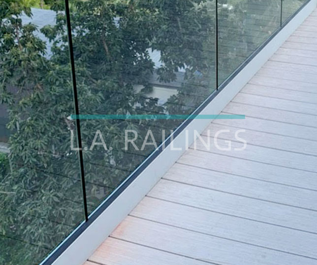 Fascia-mounted glass railings by LA Railings